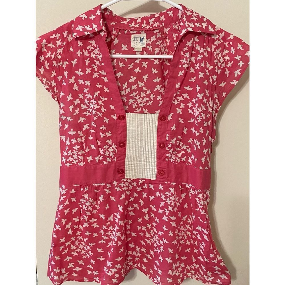 Anthropologie Coral and White Short Sleeve Blouse with Birds